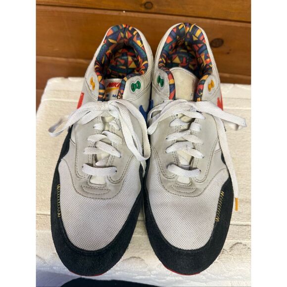 Nike Mens Air Max 1 sneakers in the \